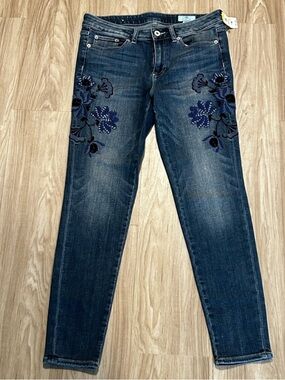 CeCe Dark Blue Skinny Jeans with Embroidered Floral Accents